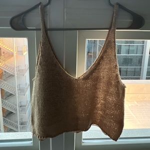 Knit Cropped Top (L) - Brand: Olivaceous